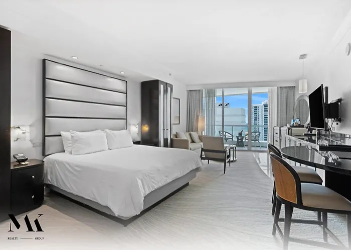 Fontainebleau Resort Balcony W Ocean + Bay View